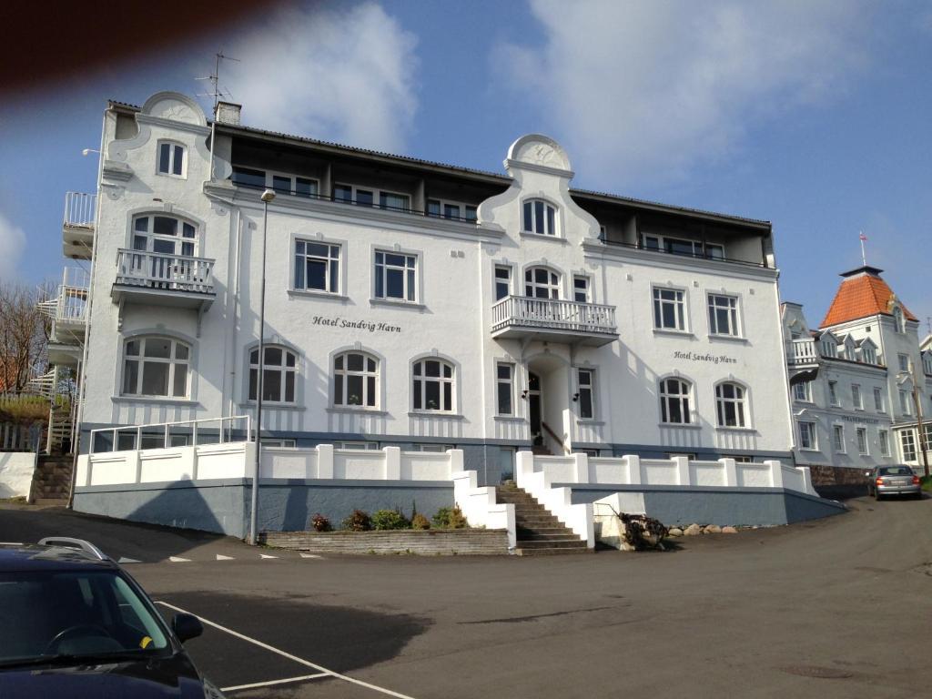 Hotel Sandvig Havn Allinge-Sandvig Extérieur photo